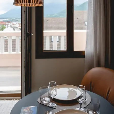 Le Nid Du Favre I - Charming With Stunning View