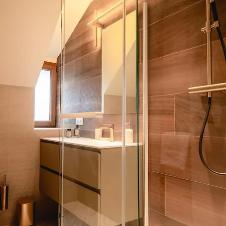 Le Nid Du Favre I - Charming With Stunning View 아파트 안시
