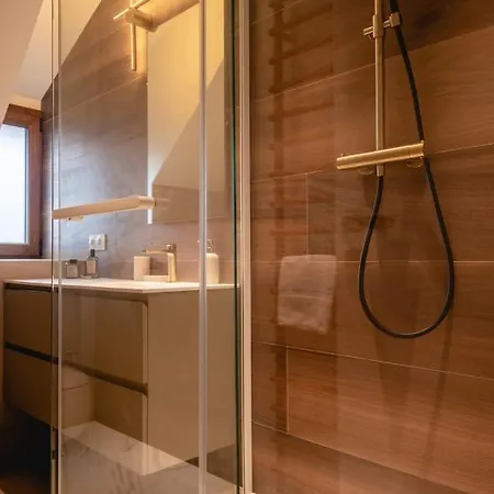 아파트 Le Nid Du Favre I - Charming With Stunning View